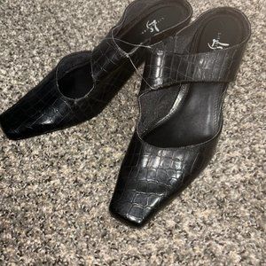 Lifestride black shoes size 10 w. Nwt